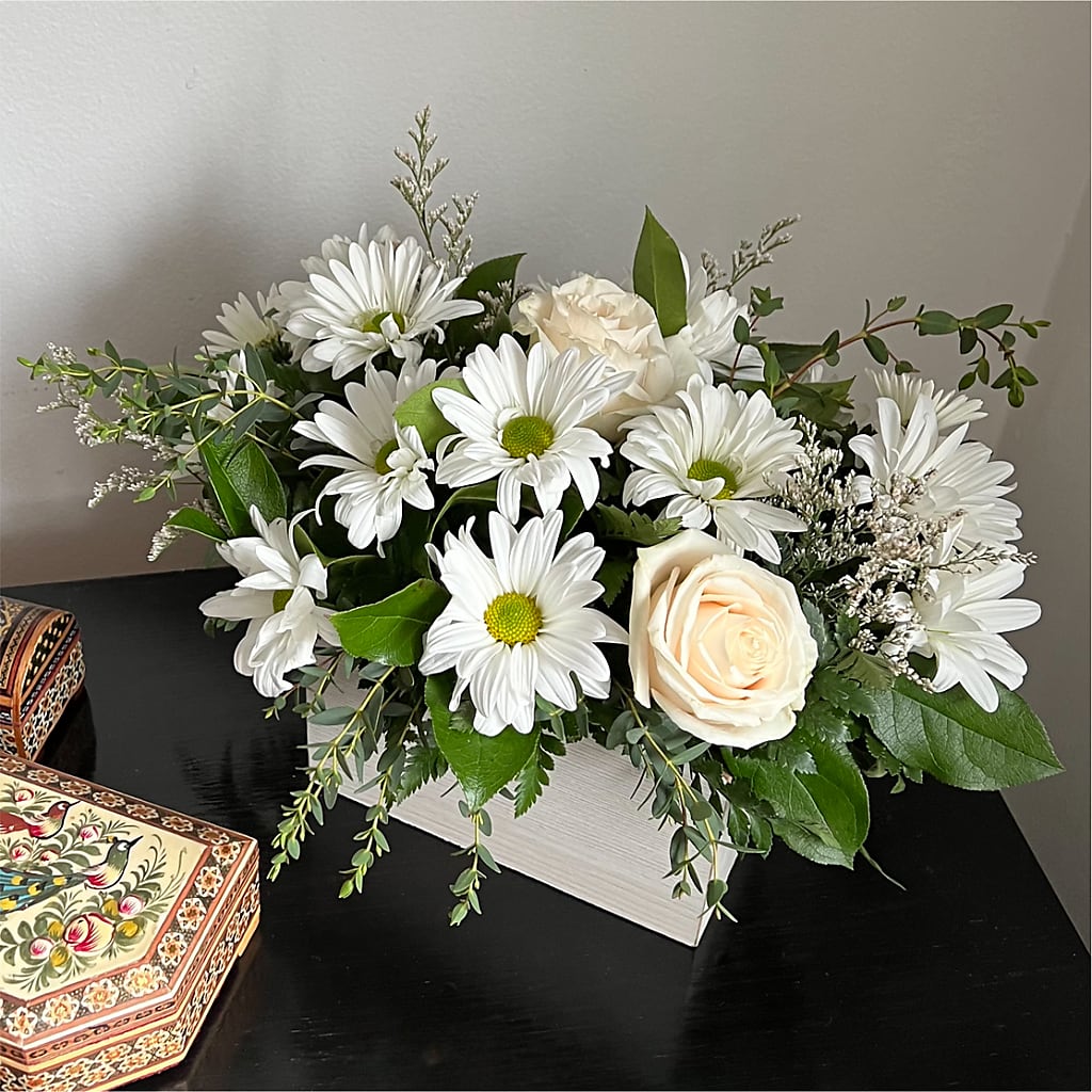 Fresh Linen Box Bouquet – My Touch Flowers, Watsonville CA