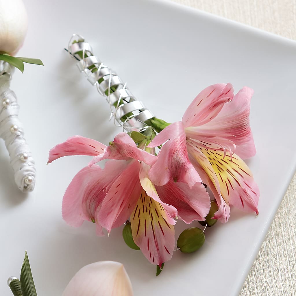 Pink Peruvian Lily Boutonniere – My Touch Flowers, Watsonville CA