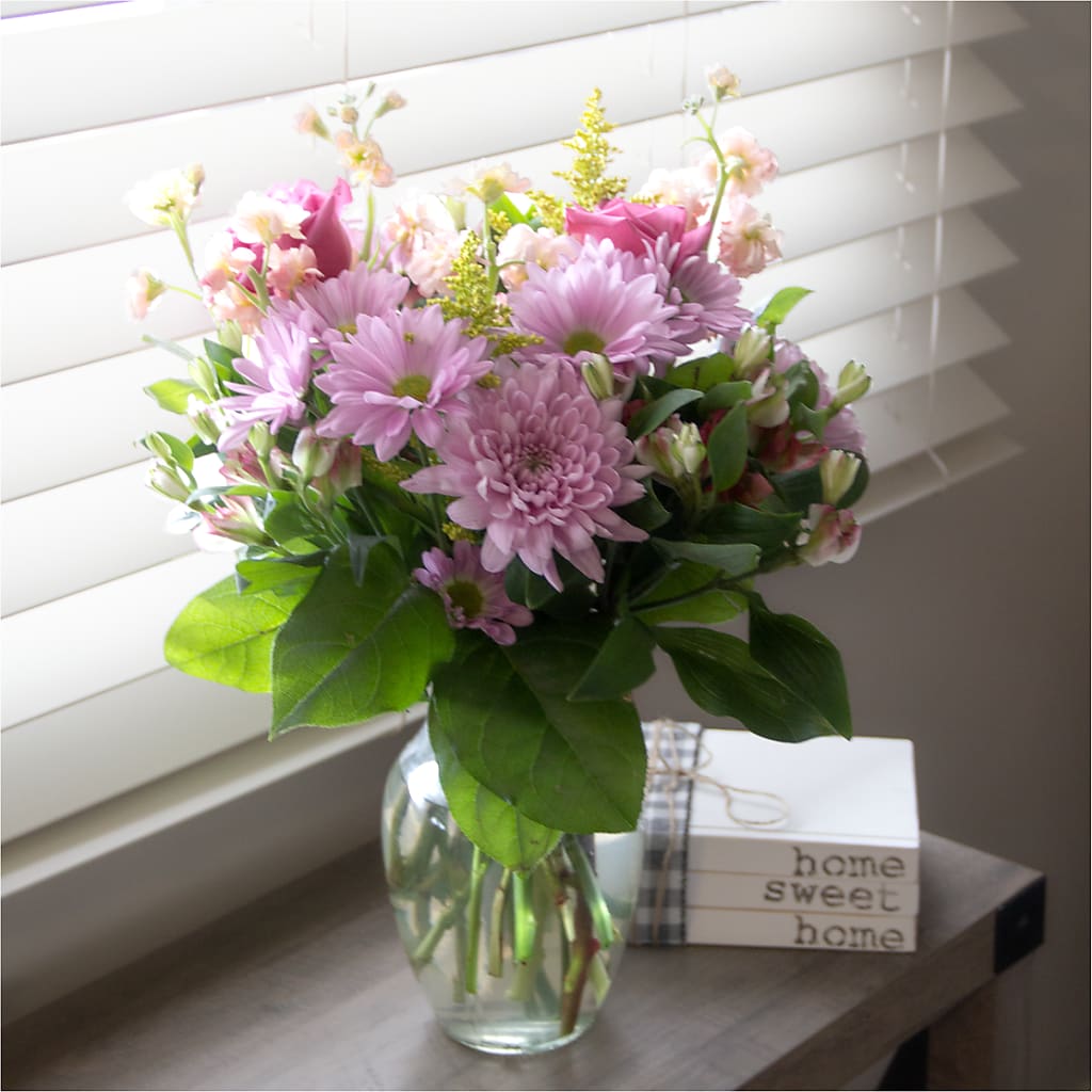 Pastel Tradition - A Florist Original –  My Touch Flowers, Watsonville CA