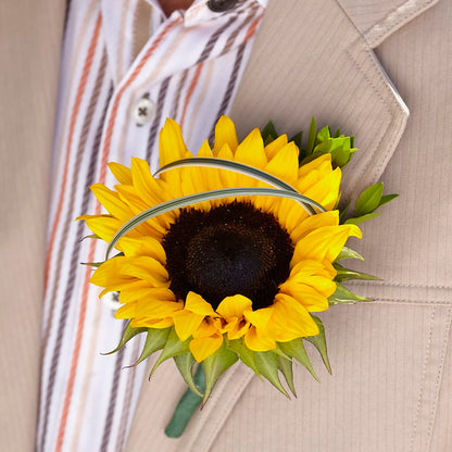 Free Spirit Boutonniere –  My Touch Flowers, Watsonville CA